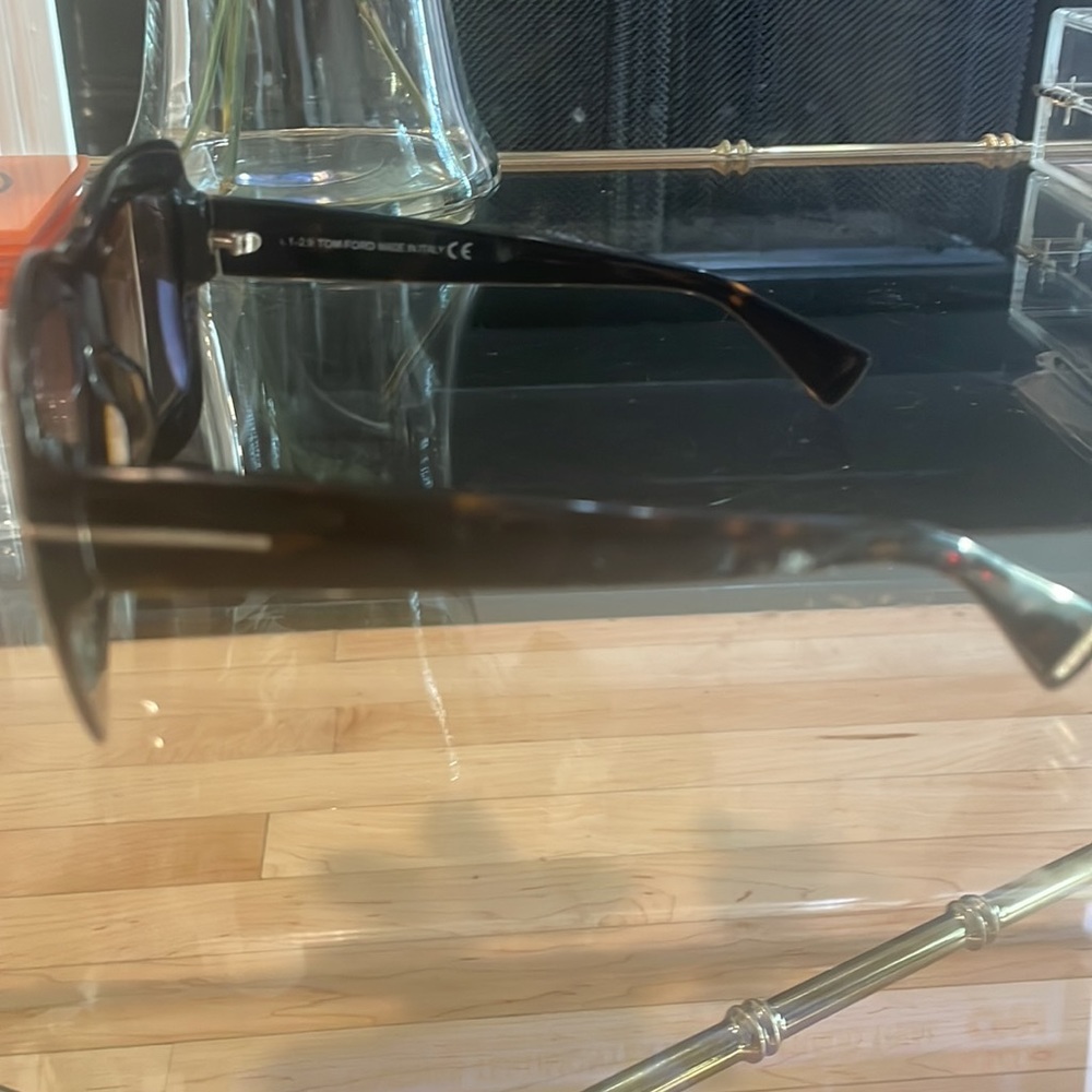 Tom Ford Brown Tortoise Rectangle Sunglasses with… - image 3